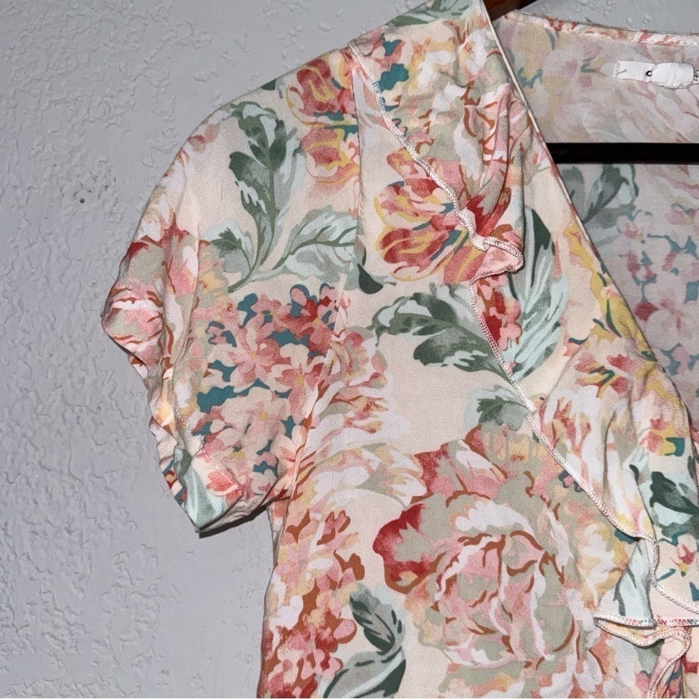 O'Neill Tropical Floral Short Sleeve Ruffle Top - Picture 4 of 16